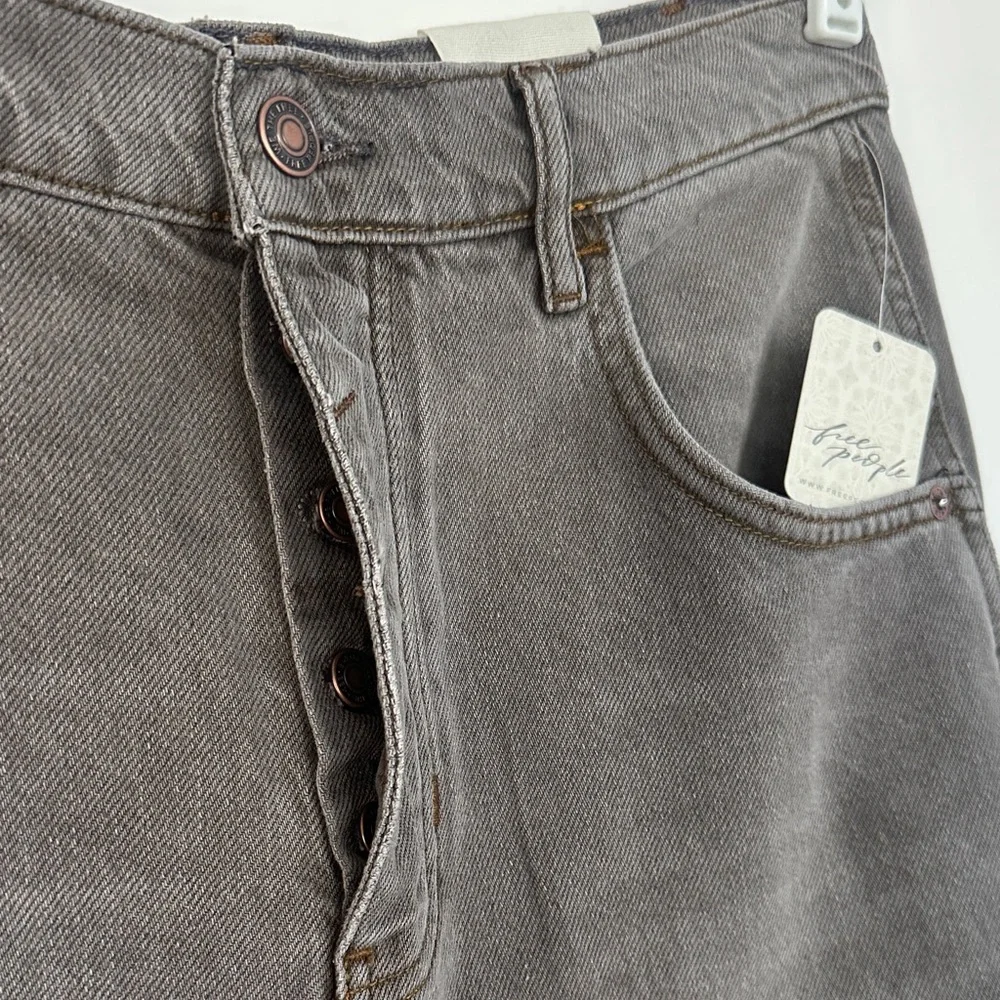 Free People Women's Relaxed Fit Grey Wash Jeans - Picture 4 of 5